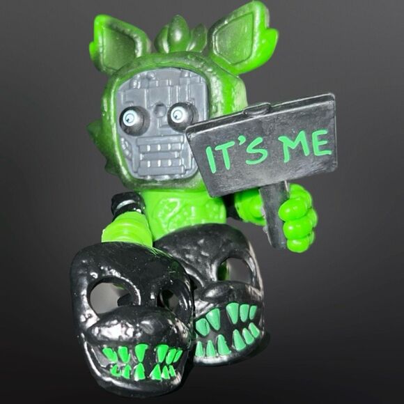 NWOT Five Nights at Freddy’s Phantom Foxy Snap Action Figure B15 - Picture 2 of 4